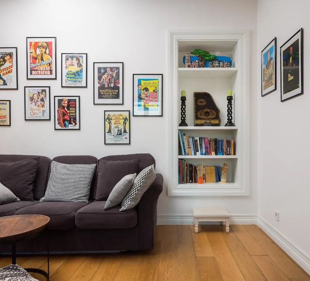 Charlie Chaplin Apartment Split